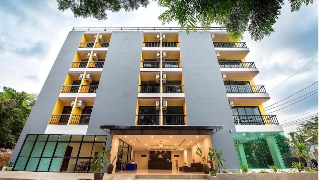 Yamin Seaview Hotel Phuket Exterior photo
